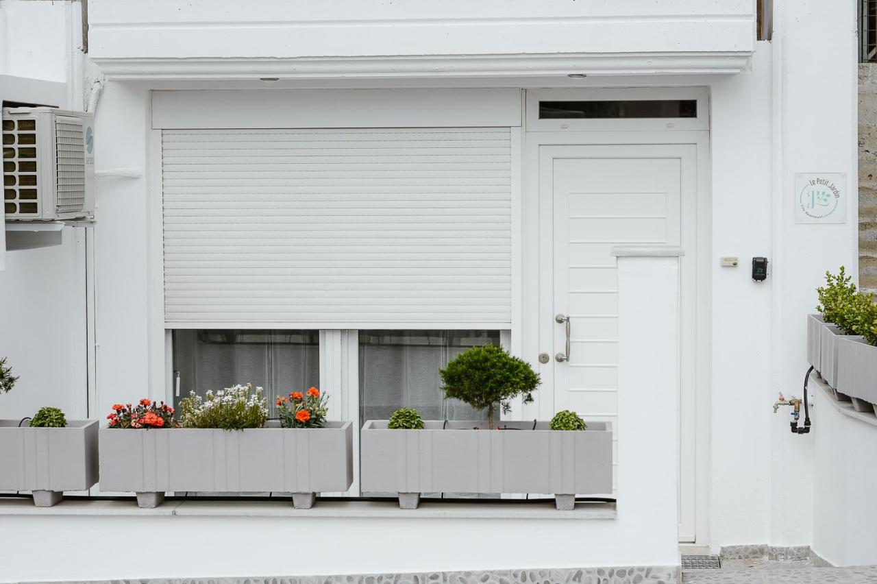 Le Petit Jardin Lejlighed Volos Eksteriør billede